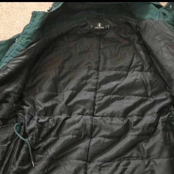 NWT Women’s Volcom Jacket - Picture 8 of 11